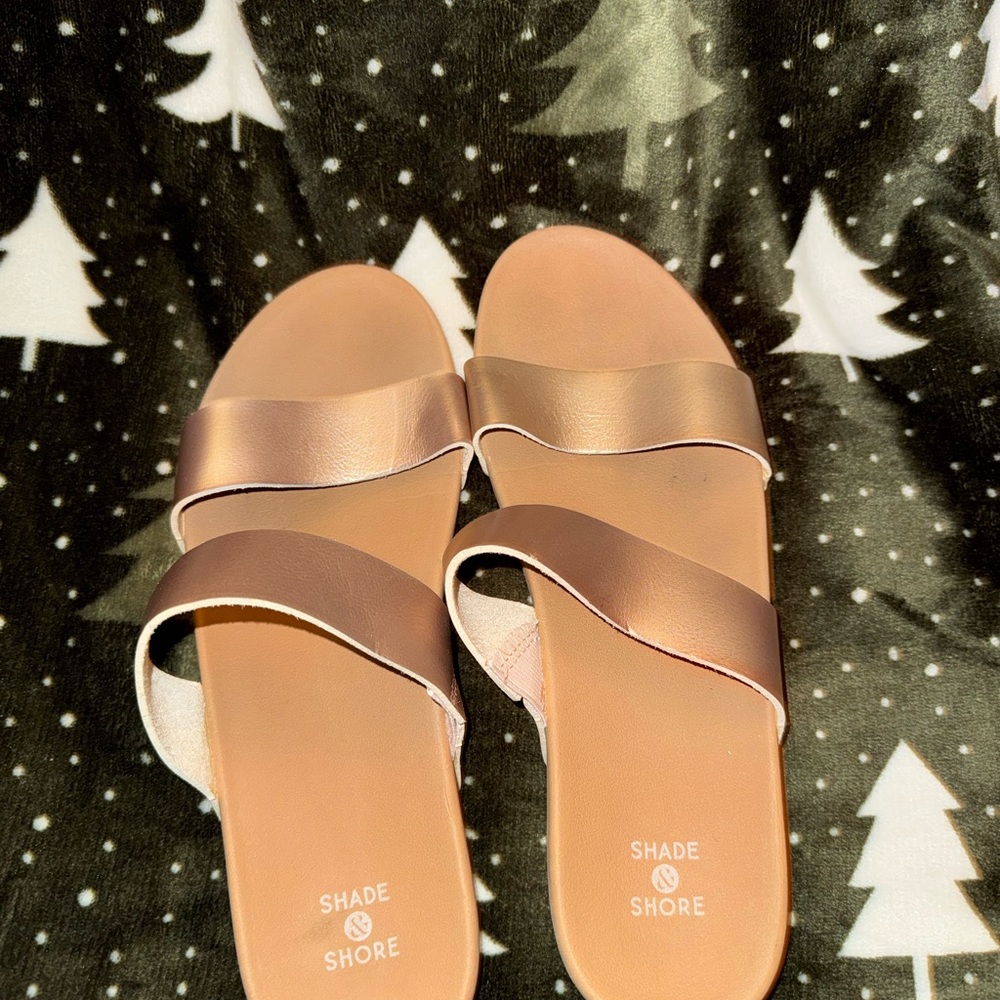 Shade & Shore Rose Gold Sandals
